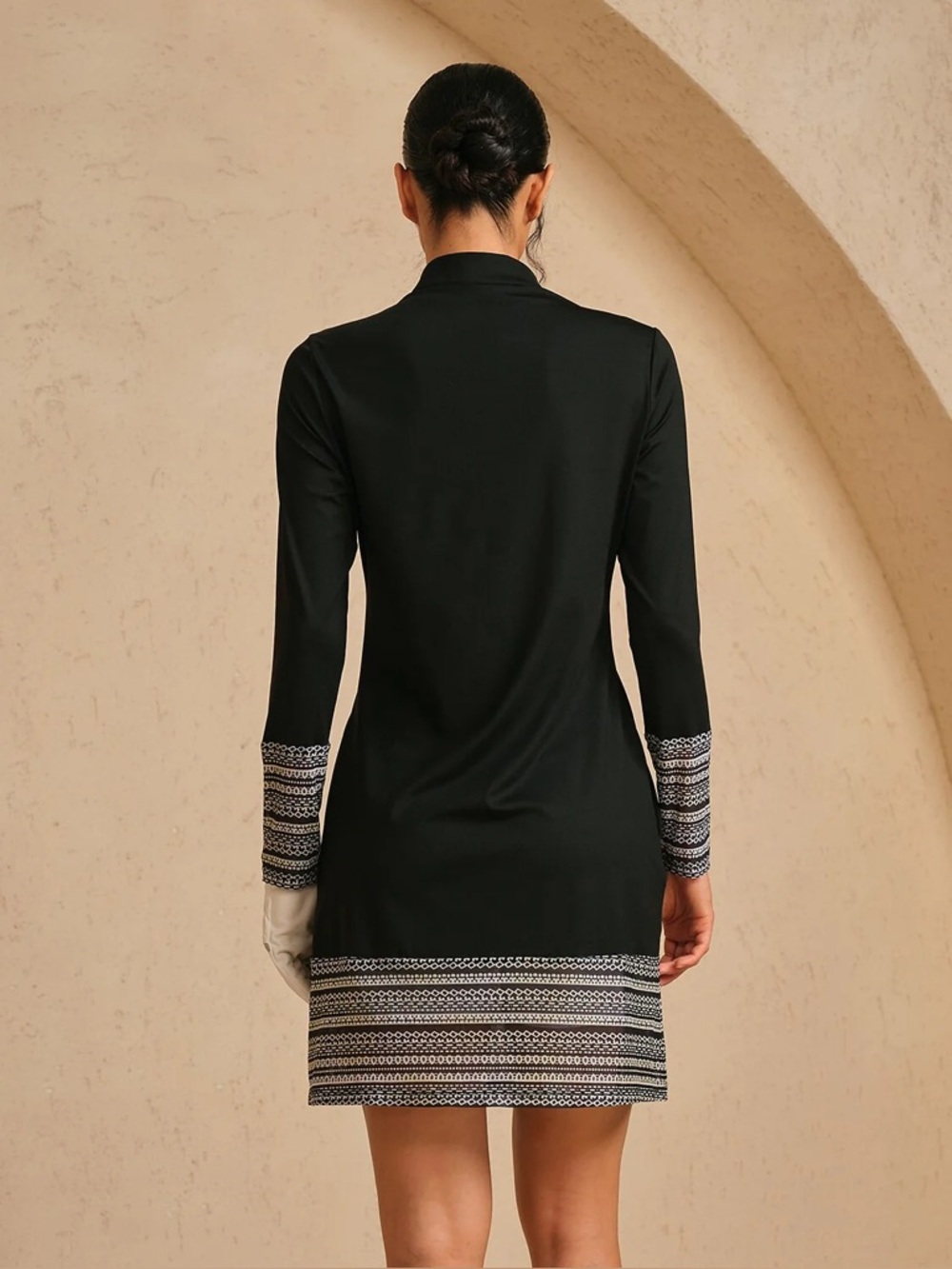 ACEGOLFS
More Than Basic Long Sleeve Printed Mesh 36.5 Inch Dress UPF50+ - Picture 4 of 11